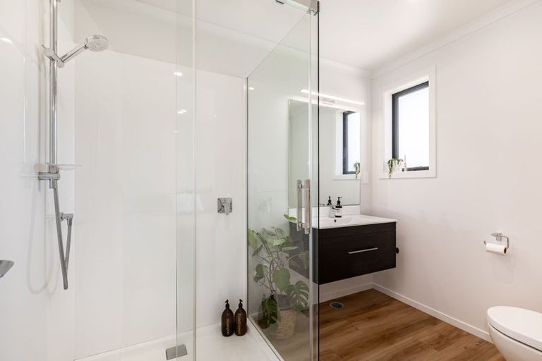 Photo of property in 7 Holystone Road, Whitby, Porirua, 5024