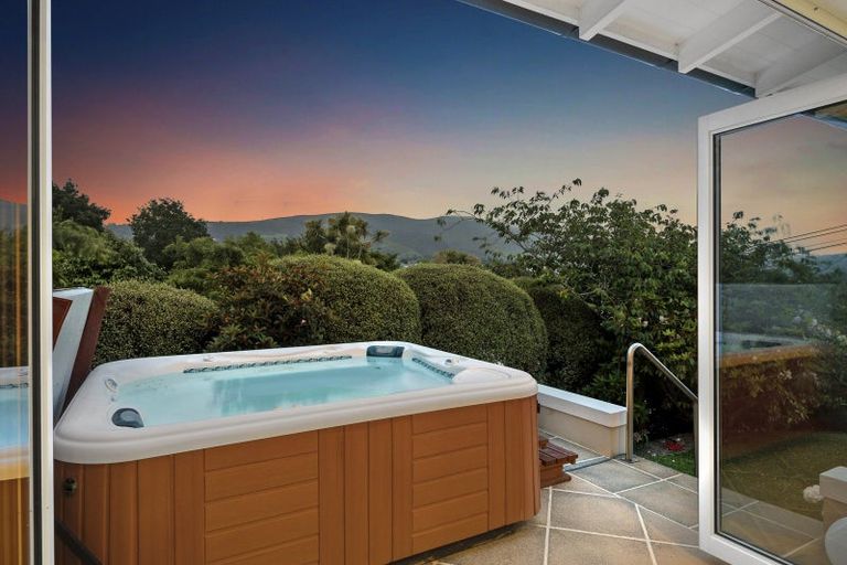 Photo of property in 2 Sargood Street, Maori Hill, Dunedin, 9010