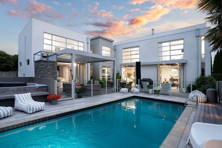 Photo of property in 4 Leabridge Mews, Harewood, Christchurch, 8051