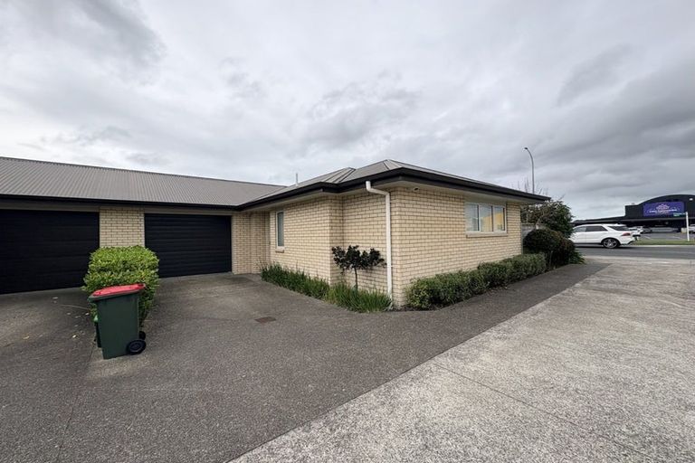 Photo of property in 1 Howden Lane, Golflands, Auckland, 2013