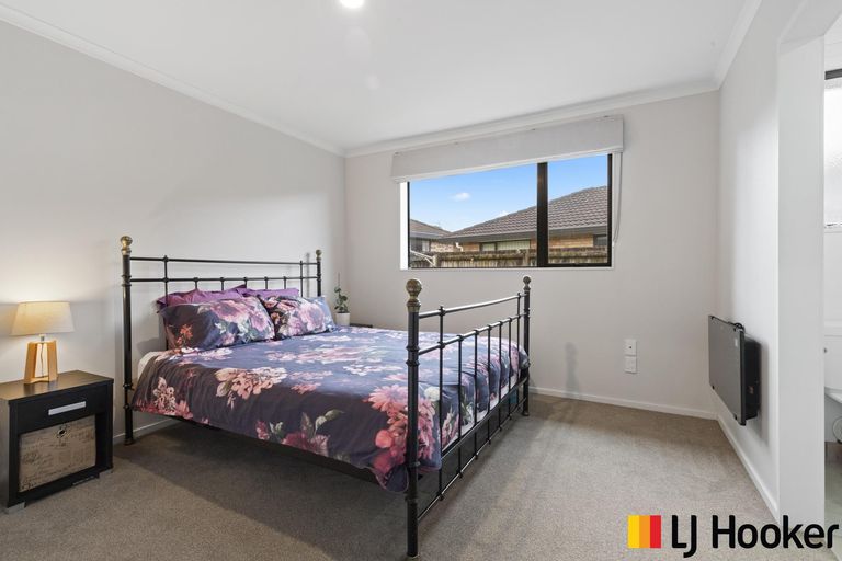 Photo of property in 16 Margarita Rise, Pukekohe, 2120