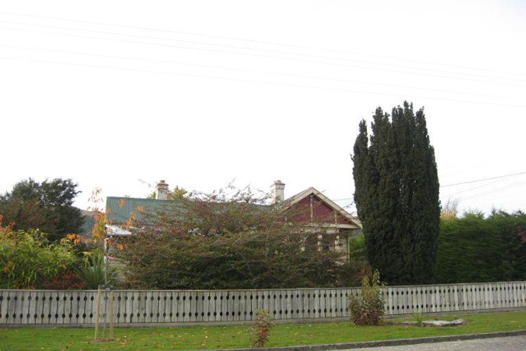 Photo of property in 18 Durham Street, Tapanui, 9522