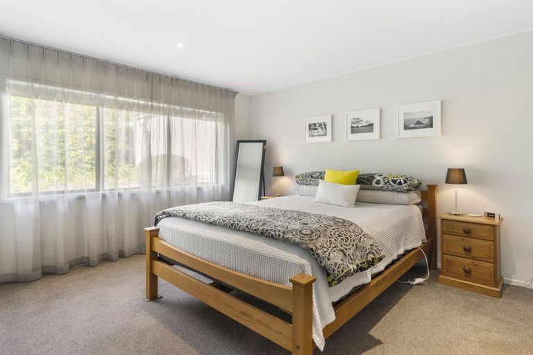 Photo of property in 17 Sea View Terrace, Cockle Bay, Auckland, 2014