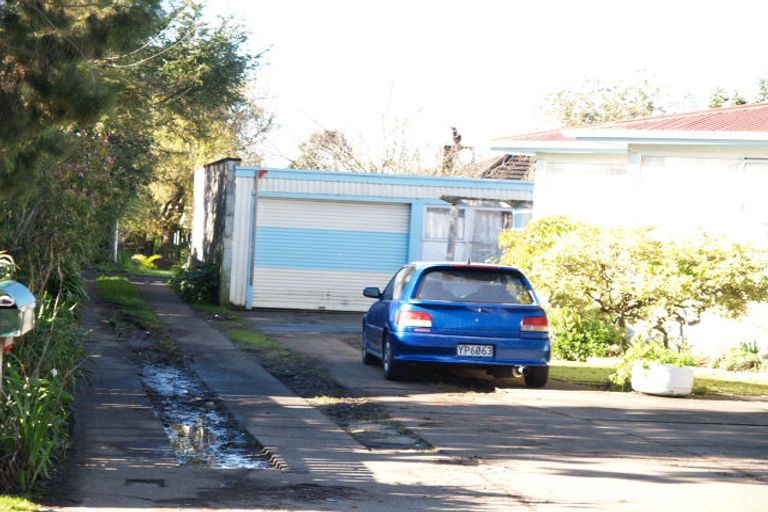 Photo of property in 14 Mcburney Place, Mangere East, Auckland, 2024