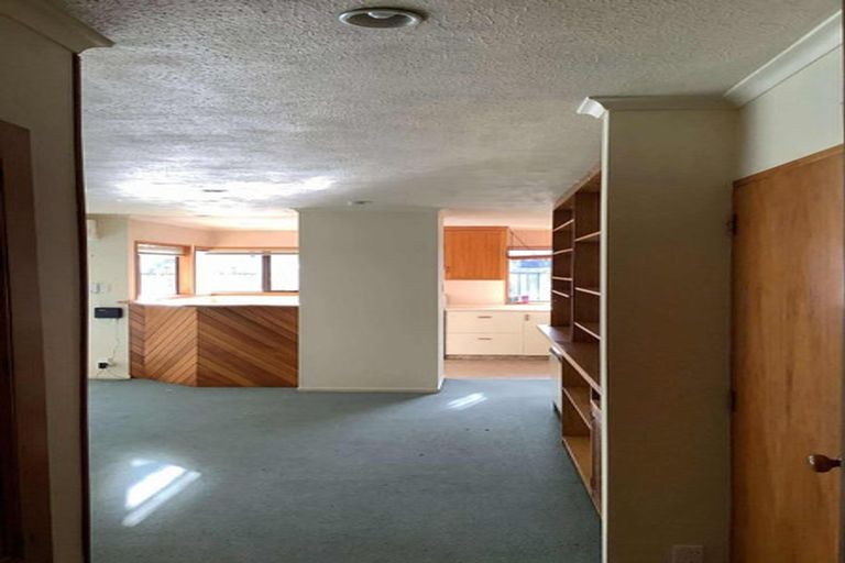 Photo of property in 17b Ramore Place, Redwood, Christchurch, 8051