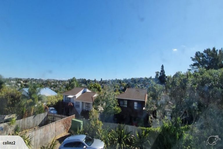 Photo of property in 2/69 Target Road, Totara Vale, Auckland, 0629