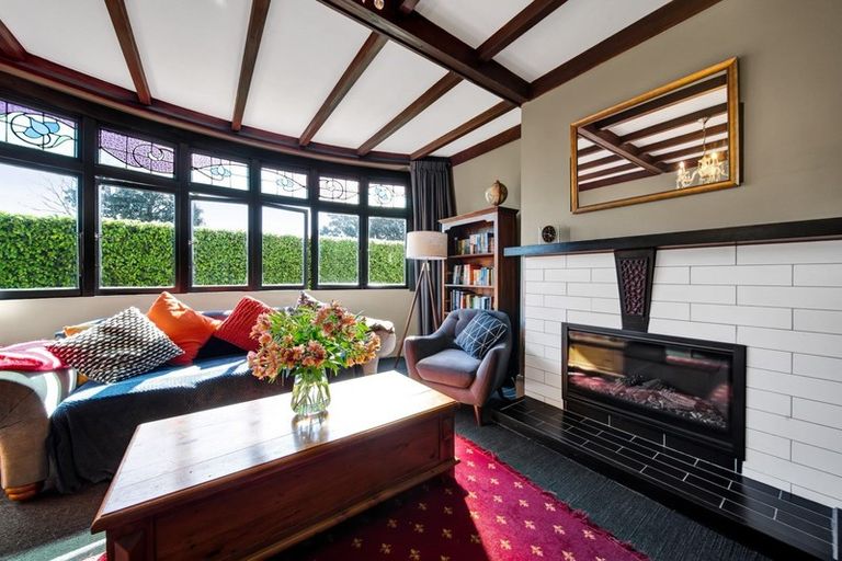 Photo of property in 82 Barrett Street, Westown, New Plymouth, 4310