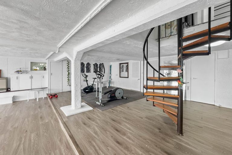 Photo of property in 73c East Coast Road, Castor Bay, Auckland, 0620