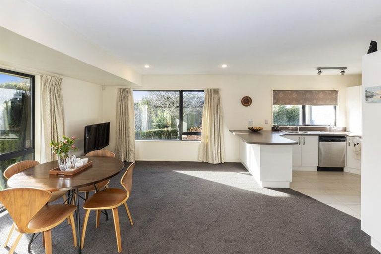 Photo of property in 1a Delph Street, Avonhead, Christchurch, 8042