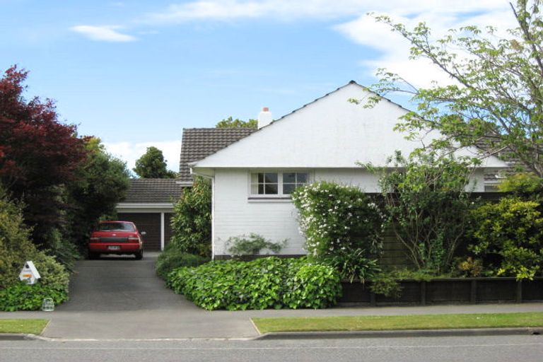 Photo of property in 186 Maidstone Road, Avonhead, Christchurch, 8042
