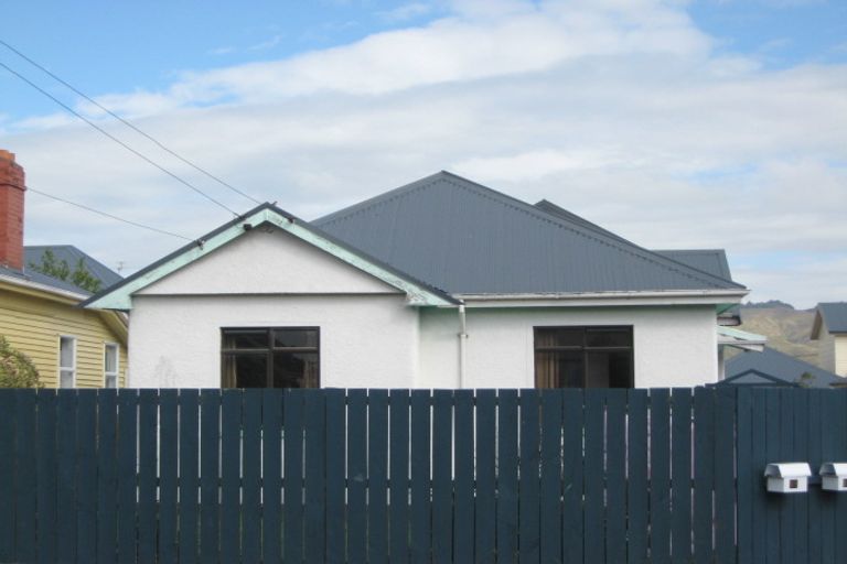 Photo of property in 28 Somerset Crescent, Spreydon, Christchurch, 8024