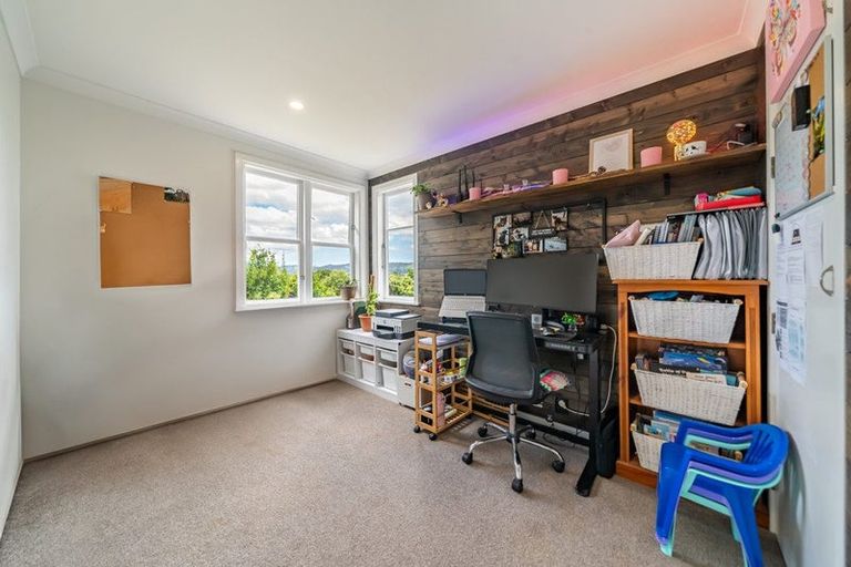 Photo of property in 71 Wyndrum Avenue, Waterloo, Lower Hutt, 5011