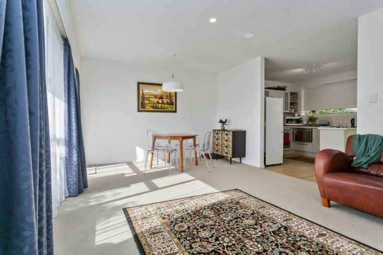 Photo of property in 5a Clare Street, Cambridge, 3434