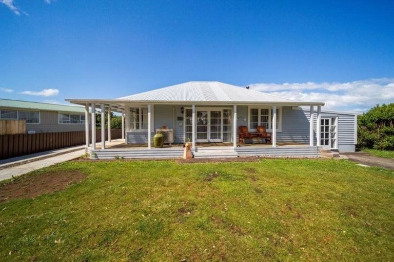 Photo of property in 86 South Road, Manaia, 4612