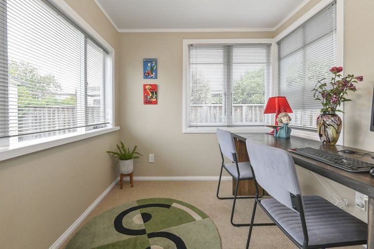 Photo of property in 108 Duchess Crescent, Mayfair, Hastings, 4122