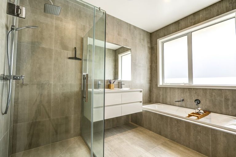 Photo of property in 51 Sylvester Crescent, Flagstaff, Hamilton, 3210