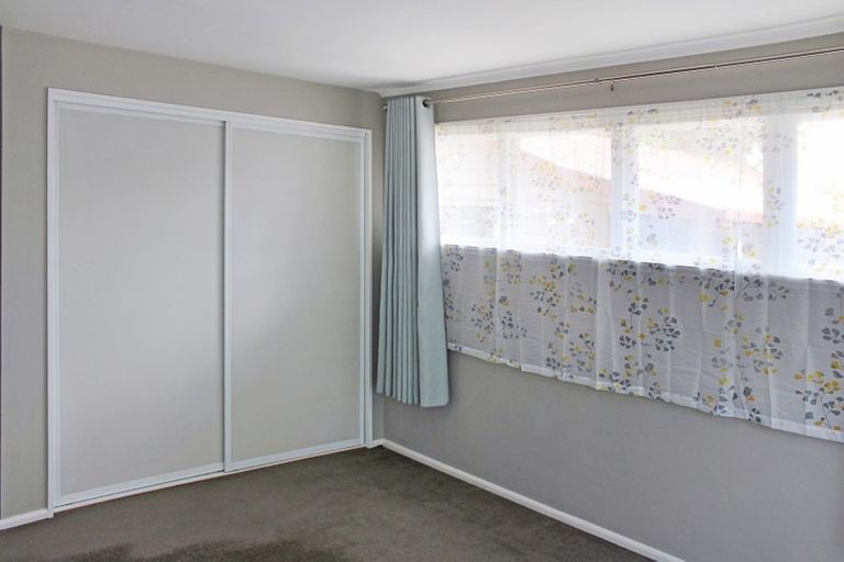 Photo of property in 5 Nyton Place, Bryndwr, Christchurch, 8053