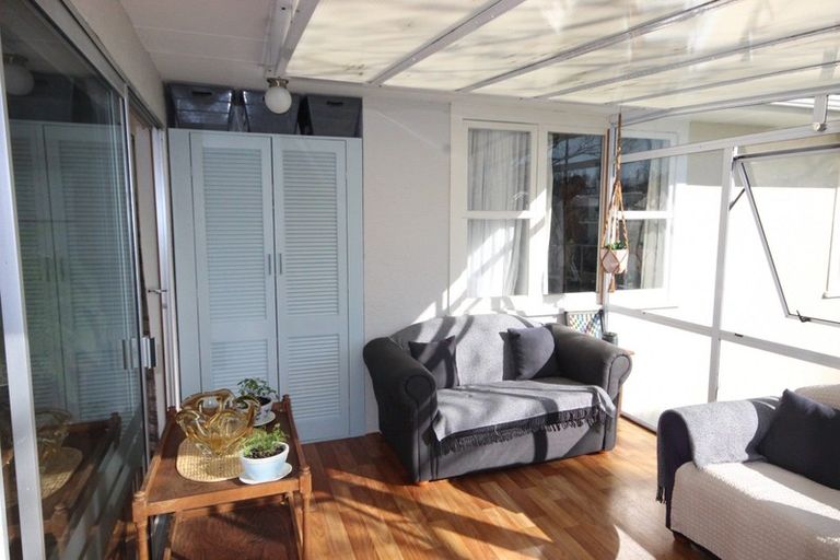 Photo of property in 26 Mokau Place, Terrace End, Palmerston North, 4410