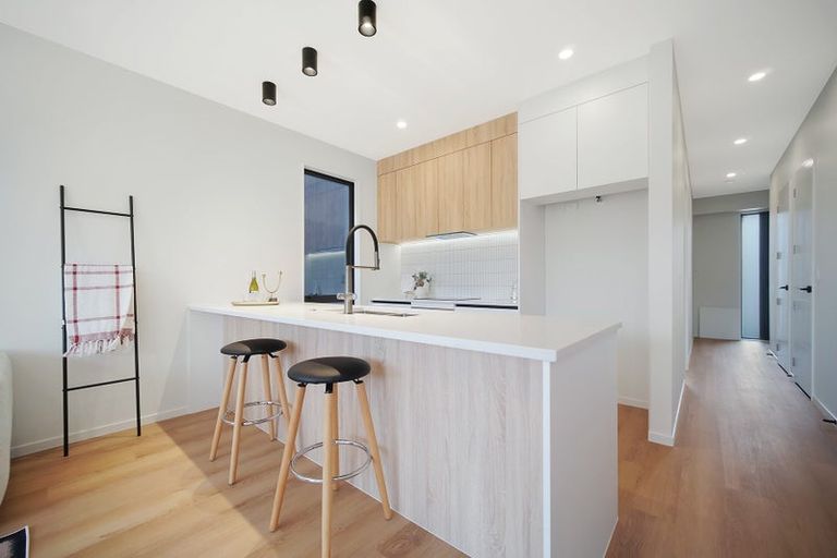 Photo of property in 33 Aituaa Road, Pukekohe, 2120