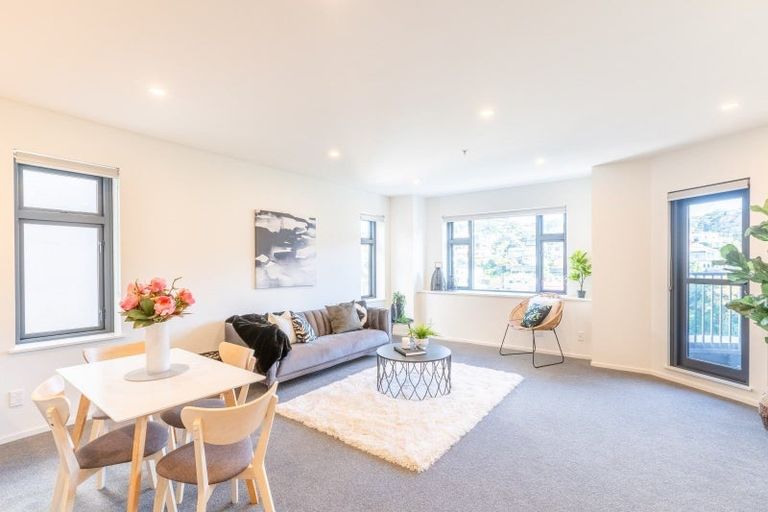 Photo of property in Terrace Garden Apartments, 14a/120 The Terrace, Wellington Central, Wellington, 6011