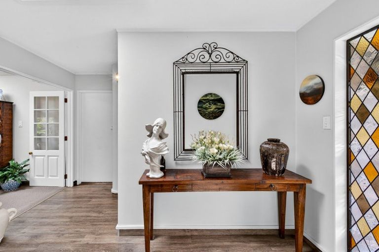 Photo of property in 24 Reeve Drive, Havelock North, 4130