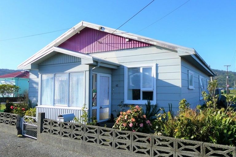 Photo of property in 41 Blake Street, Blaketown, Greymouth, 7805