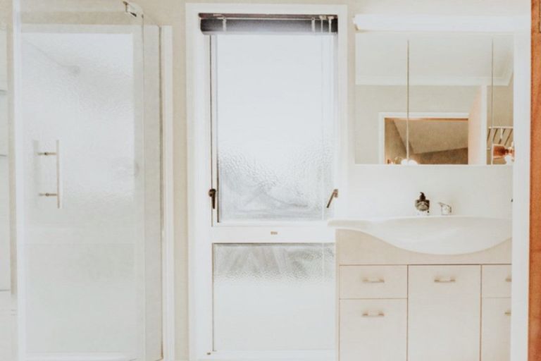 Photo of property in 345 Devonport Road, Tauranga, 3110