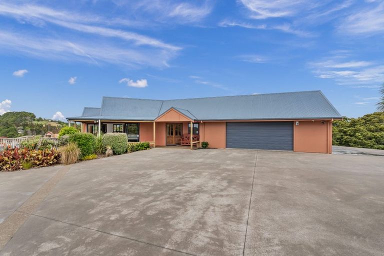 Photo of property in 30 Galliard Way, Kauri, 0185