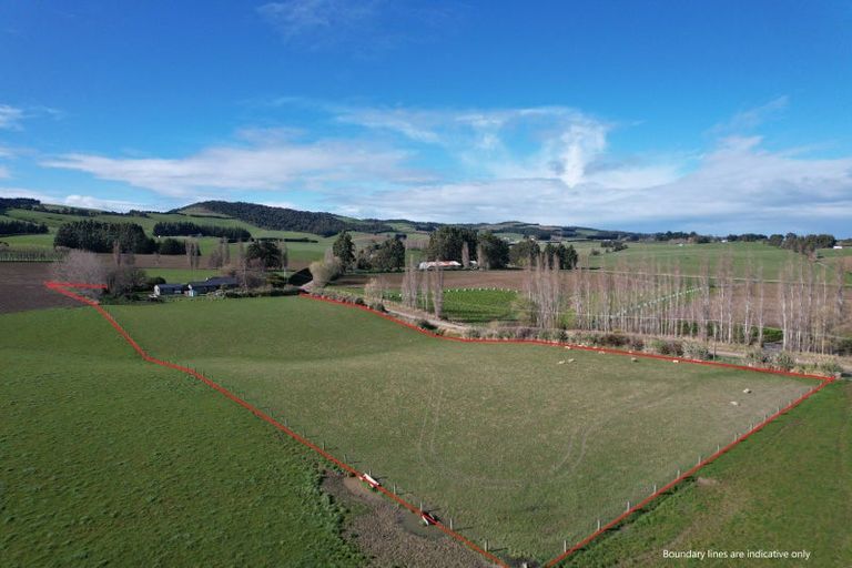 Photo of property in 164 Cameron Road, Lochiel, Winton, 9781