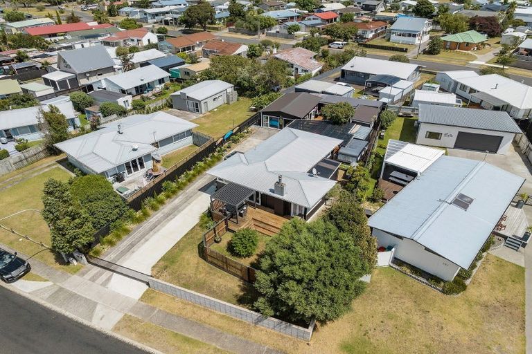 Photo of property in 229 Chartwell Avenue, Whangamata, 3620