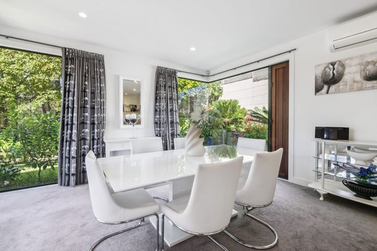 Photo of property in 2/2 The Esplanade, Campbells Bay, Auckland, 0630