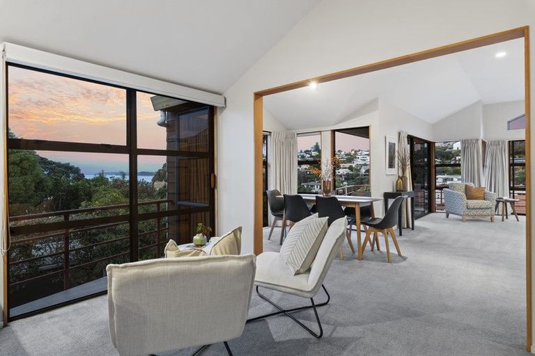 Photo of property in 7b Elgin Place, Red Beach, 0932