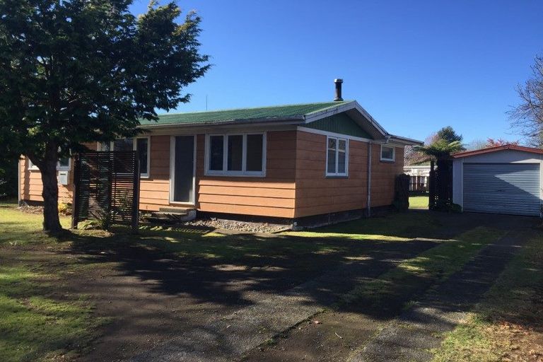 Photo of property in 58 Te Rangitautahanga Road, Turangi, 3334