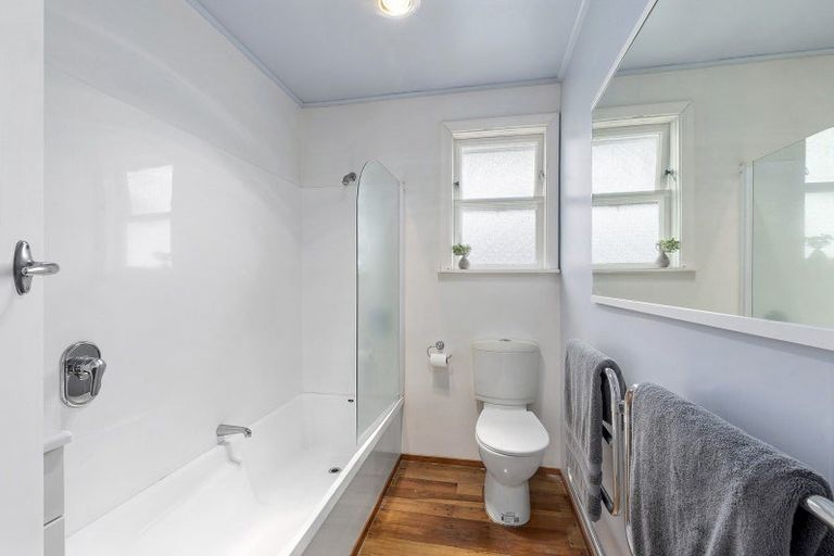 Photo of property in Heretaunga Flats, 4/652 Fergusson Drive, Trentham, Upper Hutt, 5018