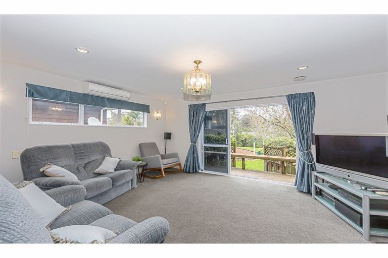 Photo of property in 2/26 Elliott Avenue, Bayview, Auckland, 0629