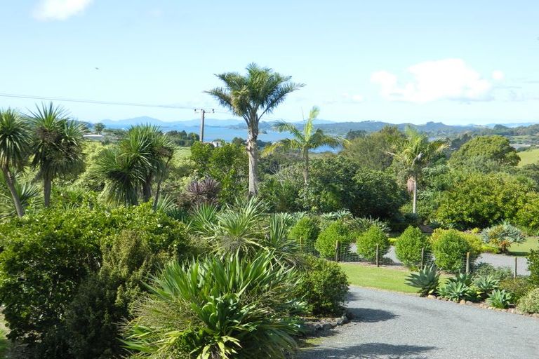 Photo of property in 26 Skudders Beach Road, Kerikeri, 0294