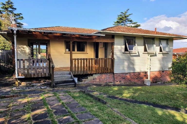 Photo of property in 33 Tahi Terrace, Glen Eden, Auckland, 0602