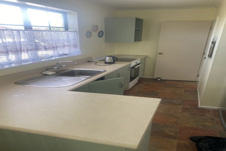 Photo of property in 2a Calder Place, Feilding, 4702