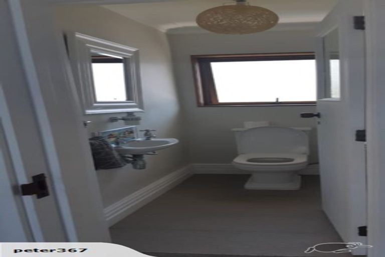 Photo of property in 1/46 Lyons Avenue, Murrays Bay, Auckland, 0630