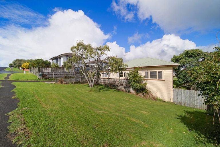 Photo of property in 37 Jellicoe Avenue, Tuakau, 2121