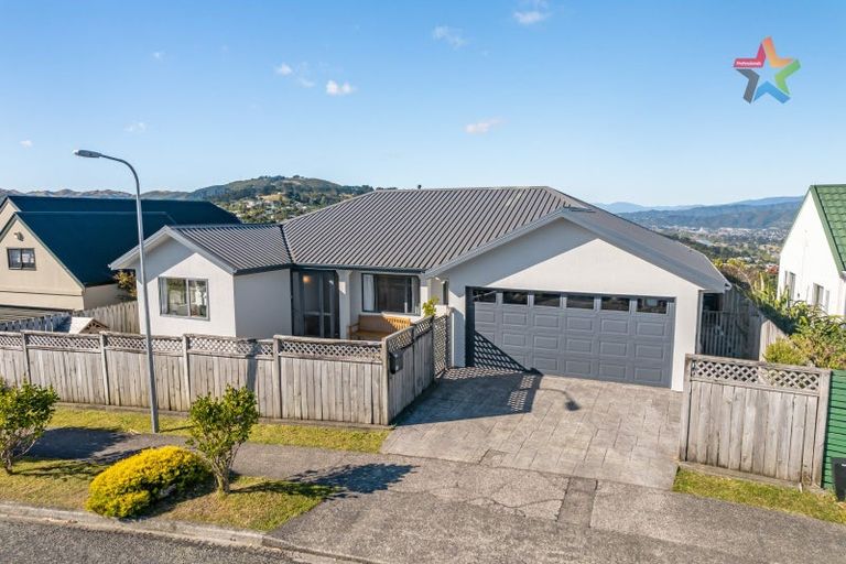 Photo of property in 87 Cypress Drive, Maungaraki, Lower Hutt, 5010