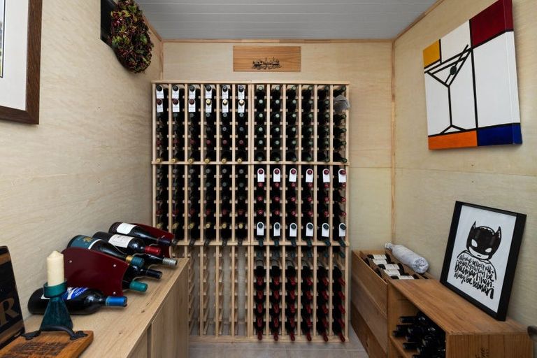 Photo of property in 5 Ritchie Place, Havelock North, 4130