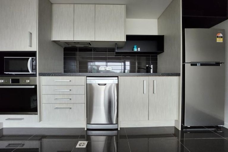 Photo of property in Nouvo Apartments, 4f/21 Rugby Street, Mount Cook, Wellington, 6021