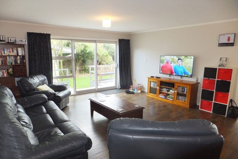 Photo of property in 1/5 Gainsborough Street, Hoon Hay, Christchurch, 8025