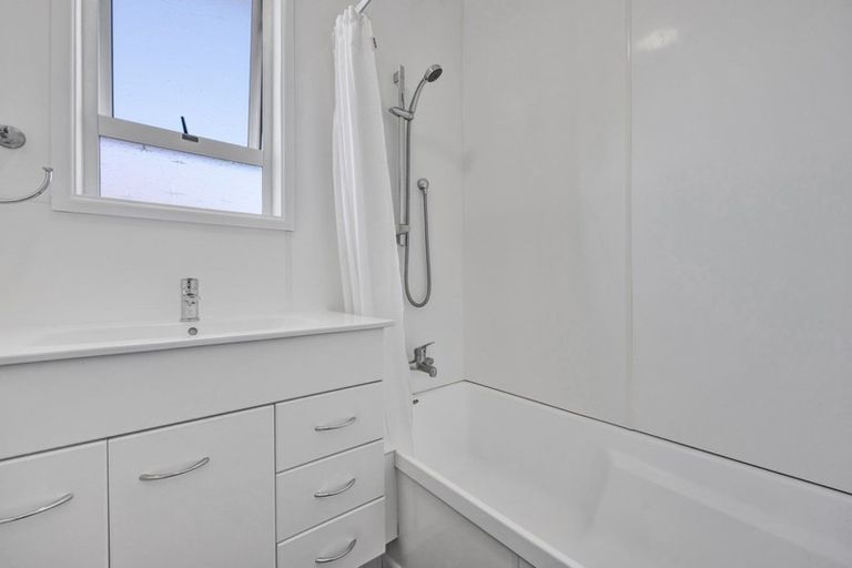 Photo of property in 133 Broadway, Waitara, 4320