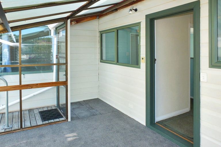Photo of property in 10 Hennessy Street West, Foxton Beach, Foxton, 4815
