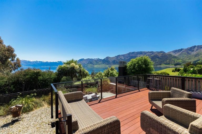Photo of property in 216 Lakeview Terrace, Lake Hawea, Wanaka, 9382