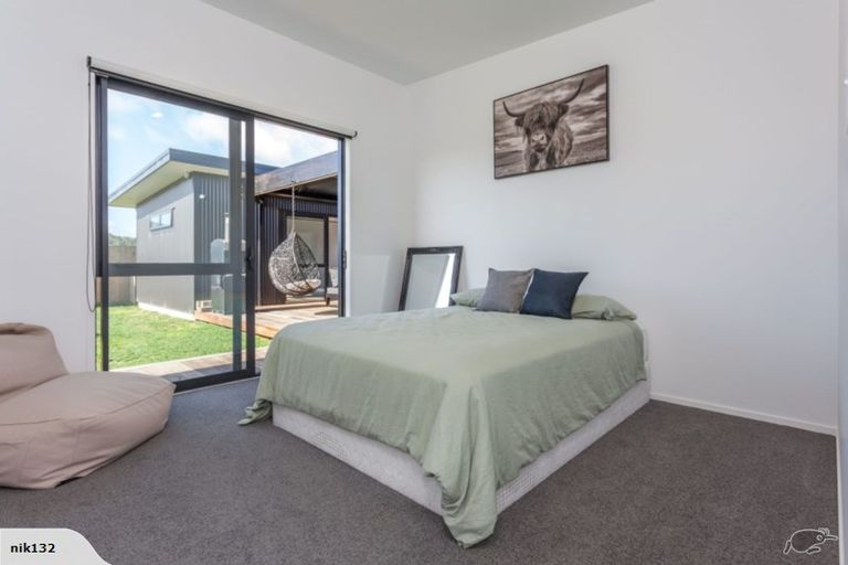 Photo of property in 31 Longreach Drive, Cooks Beach, Whitianga, 3591