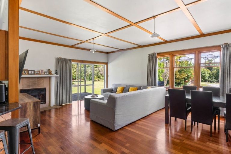 Photo of property in 42 Ferry Road, Waerengaahika, Gisborne, 4071