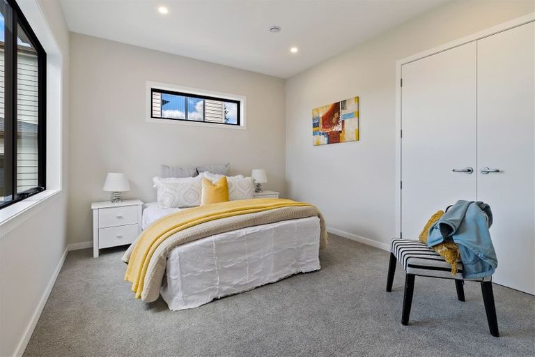 Photo of property in 7 Eric Gifford Drive, Ranui, Auckland, 0612